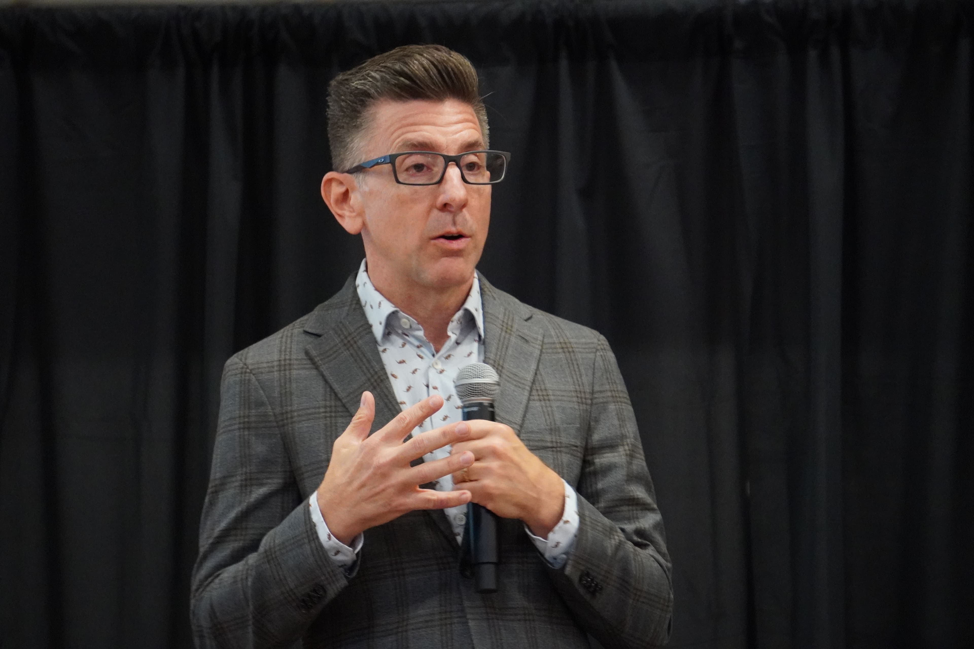 Dr. Marc Brackett Urges Community to Develop Emotional Awareness